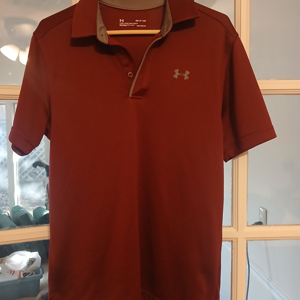 Under Armour Men's Maroon Polo Shirt